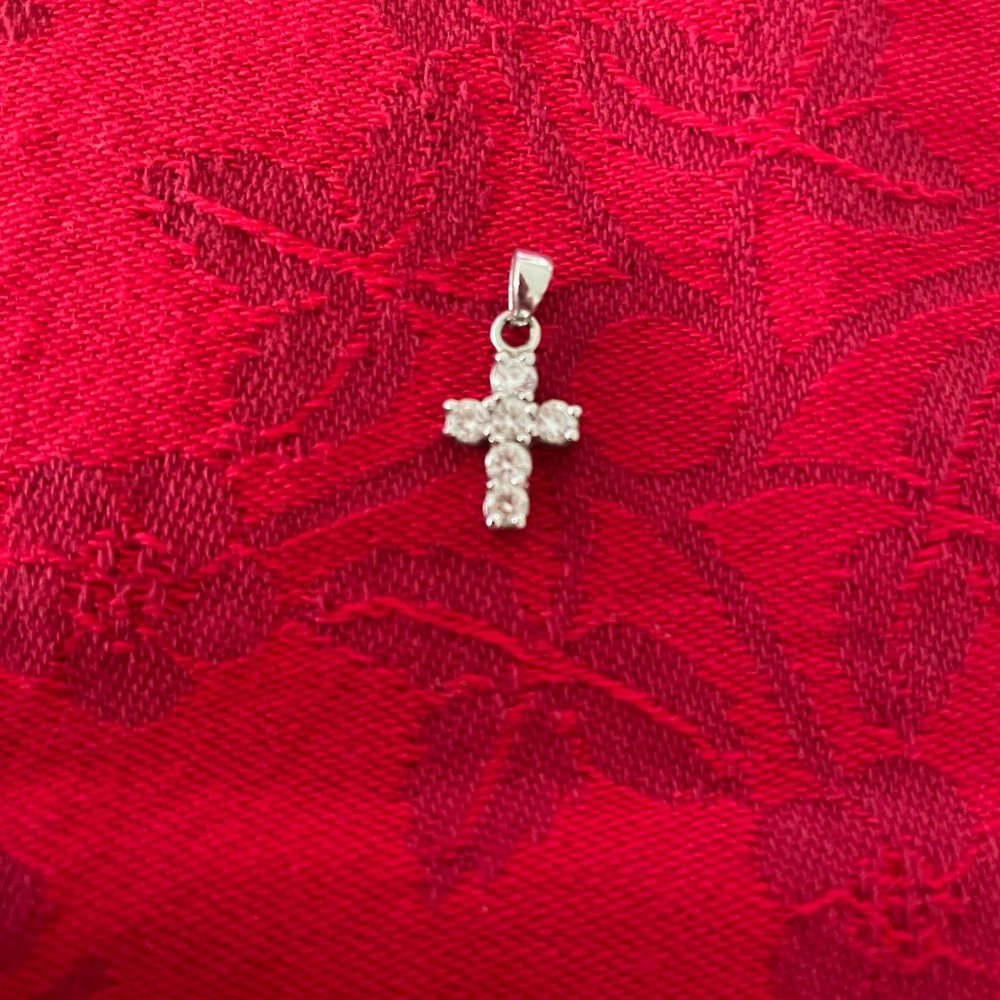 925 STERLING SILVER CZ CROSS PENDANT 1/2 "